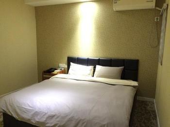 Xo Fashion Theme Hotel Dongying Екстер'єр фото